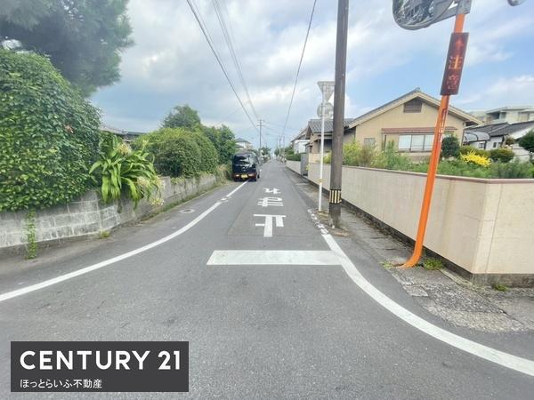祝吉中学校まで徒歩3分圏内の売地です