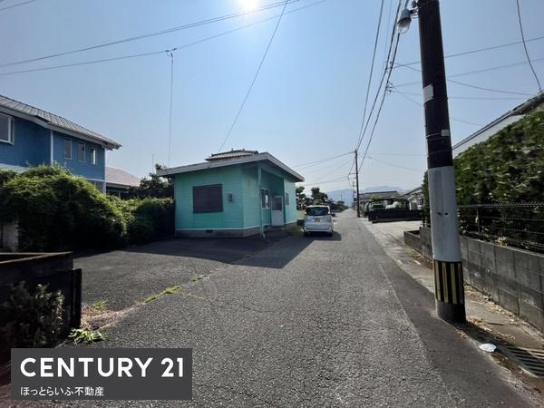 外壁塗装　瓦補修をしている中古物件です