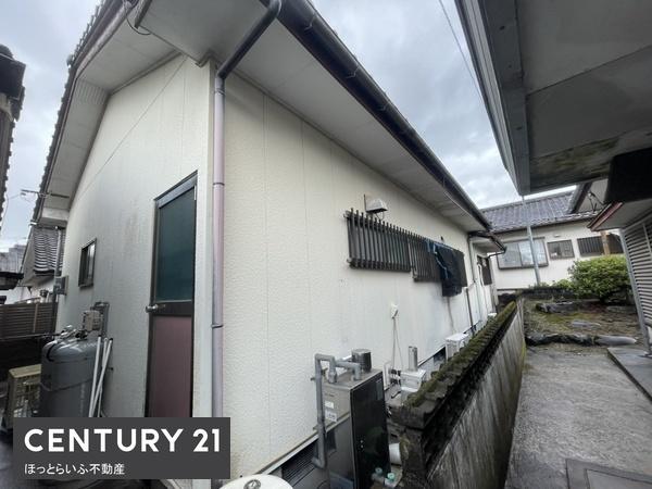 鷹尾四丁目の戸建て投資物件　　2棟ついています
