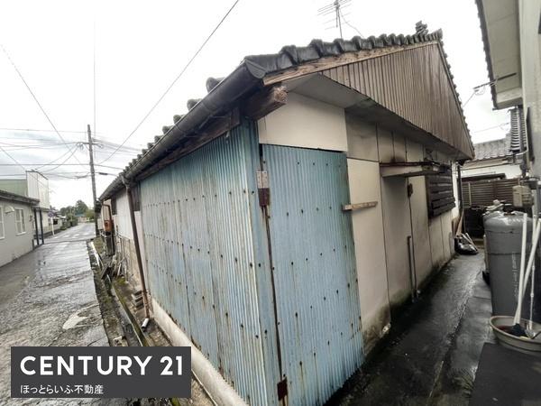 鷹尾四丁目の戸建て投資物件　　2棟ついています