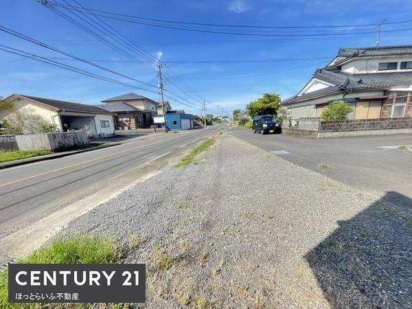 高速道路乗り口近くに焼き鳥屋さん跡店舗が登場しました