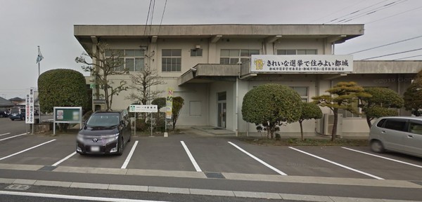 高速道路乗り口近くに焼き鳥屋さん跡店舗が登場しました(沖水地区公民館)