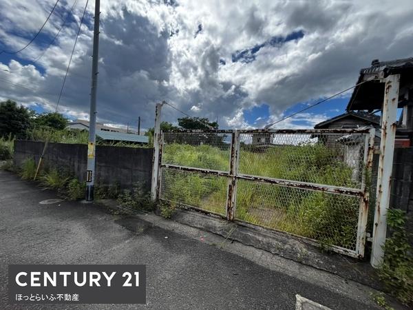 人気エリアの角地に広々とした土地が登場しました