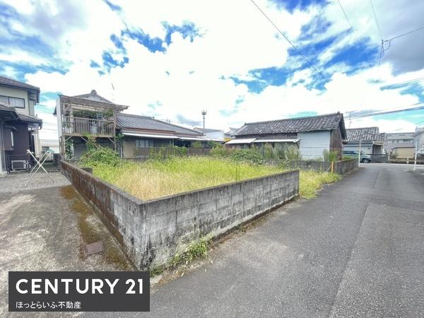 日当たりのよい角地にある土地です