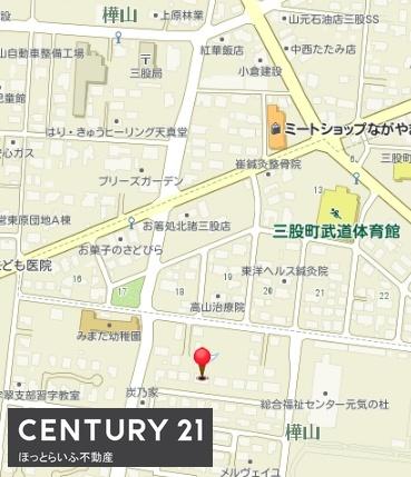 静かな環境で生活できる二階建ての物件です