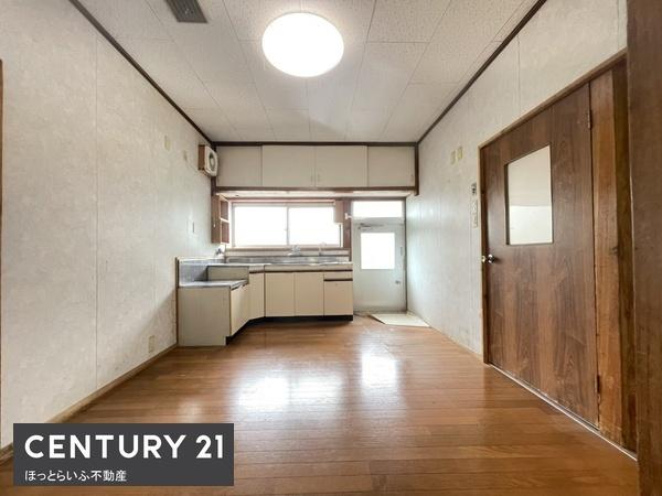 便利な立地の中古住宅　カスタムしてみませんか