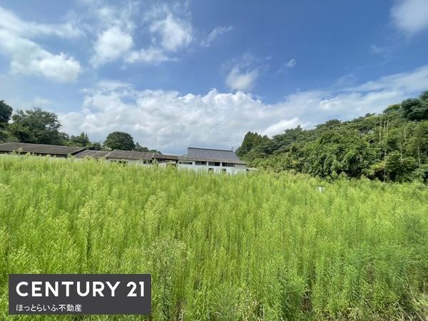 住宅建設のほかに菜園も楽しみたい方向けの土地です
