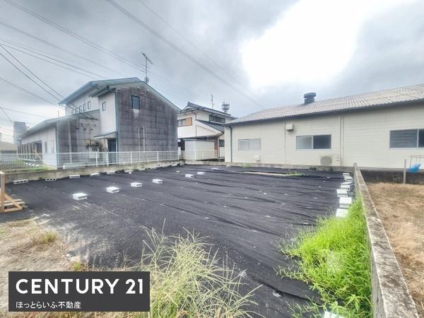 通り沿いにコンパクトな土地が出ました
