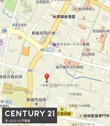街の中心地にある店舗付き住宅が出ました
