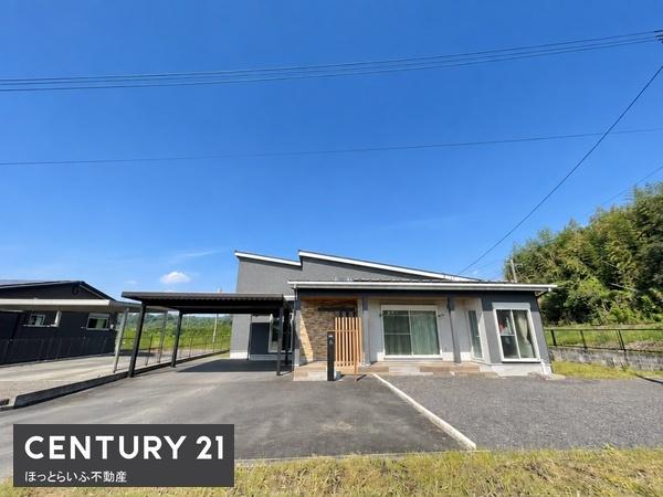 築6年の住宅です　太陽光および蓄電池つき