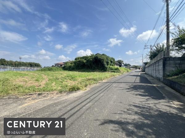 静かな雰囲気の立地に470坪の土地が出ました