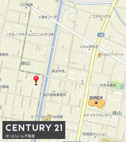 駐車場が広く街の中心地へのアクセスも良い収益アパートです