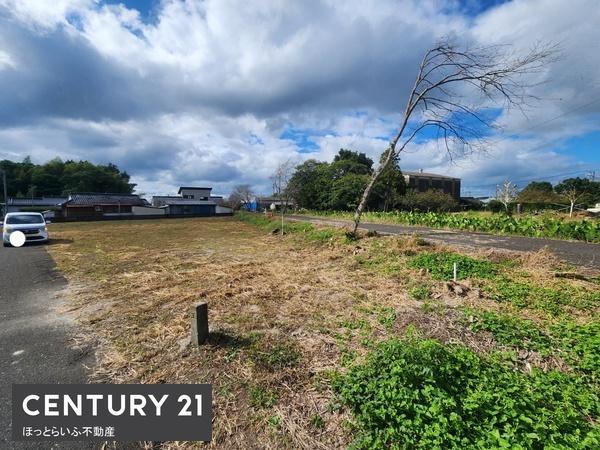 のどかな雰囲気の場所に243坪の土地が出ました