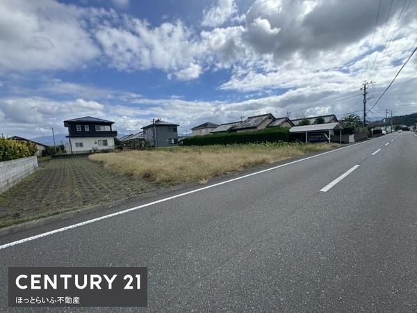 大きな運動公園が近くにある便利な土地