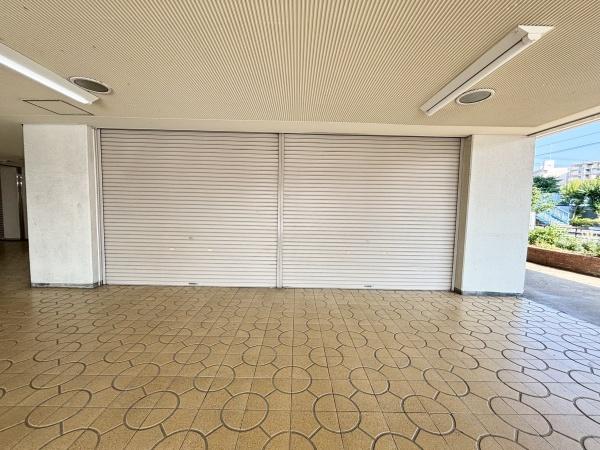 【寝屋川東ファミリータウン北一番館】角店舗