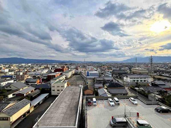 デュオヒルズ田原本駅前