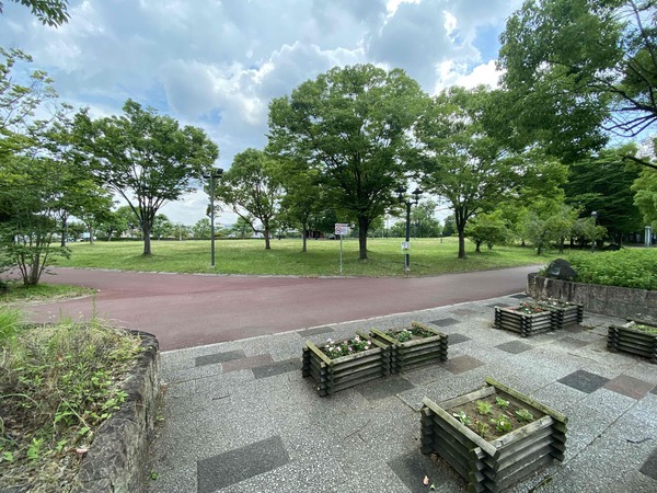 葛城市長尾の土地(大中公園)