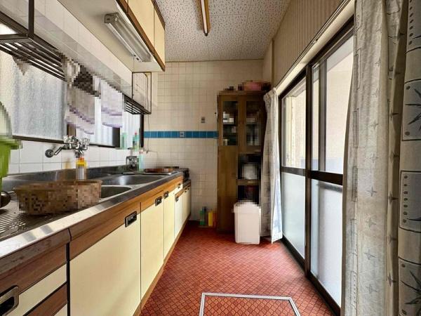 和泉市小田町２丁目の中古一戸建て