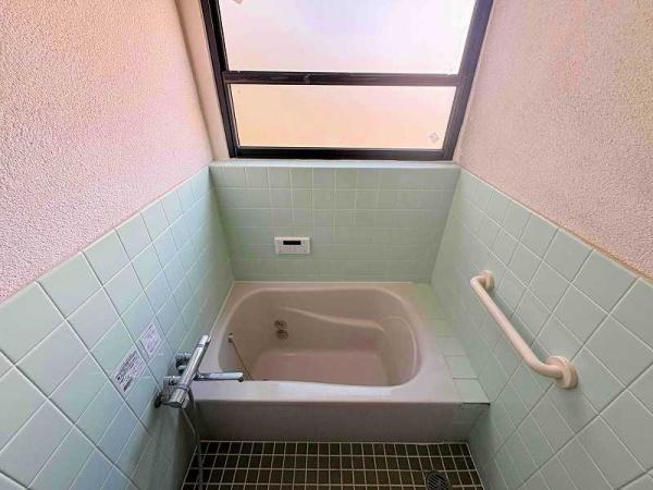 奈良市あやめ池北１丁目の中古一戸建て
