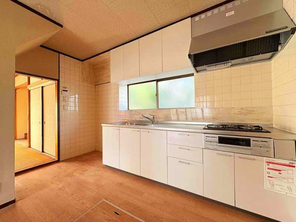 奈良市あやめ池北１丁目の中古一戸建て