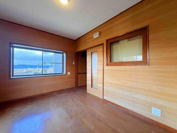 奈良市あやめ池北１丁目の中古一戸建て