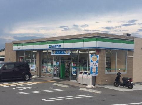 葛城市當麻の土地(ファミリーマート葛城竹内店)