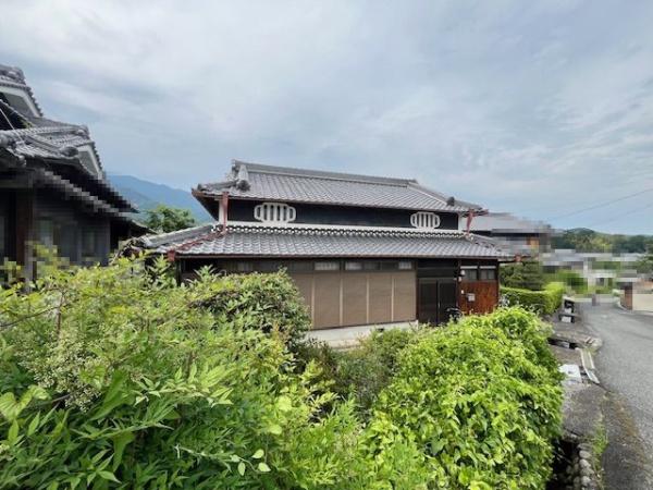五條市居傳町の中古一戸建て
