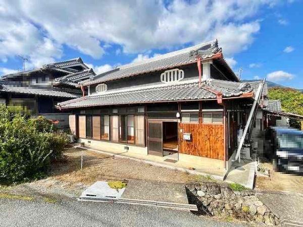 五條市居傳町の中古一戸建て