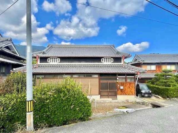 五條市居傳町の中古一戸建て