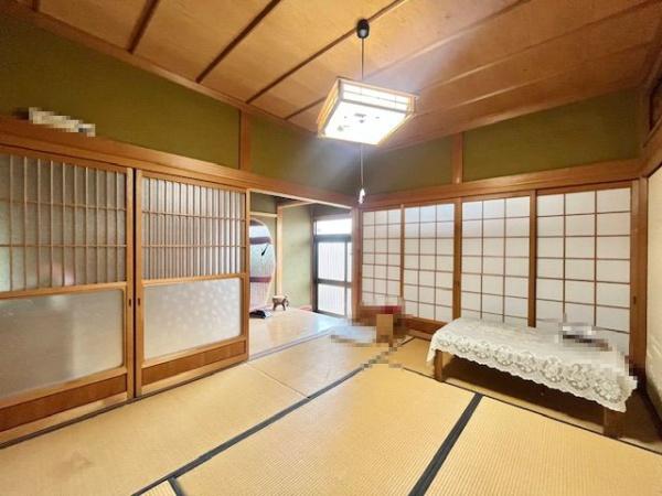 五條市居傳町の中古一戸建て
