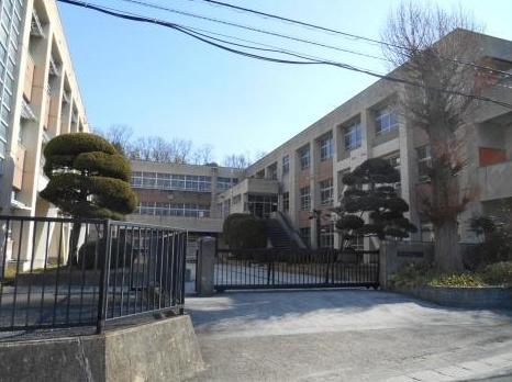 御所市大字元町の中古一戸建て(御所市立大正中学校)