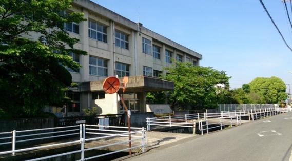 コンサージュ(橿原市立耳成小学校)