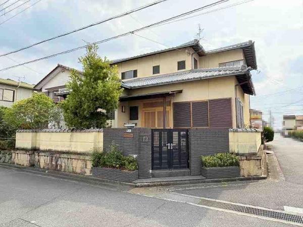 天理市東井戸堂町の中古一戸建て