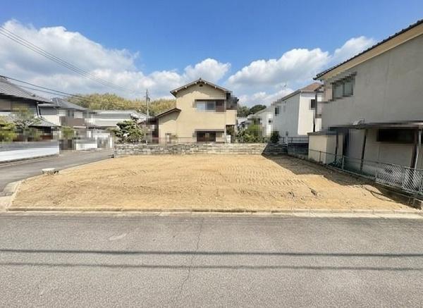 橿原市菖蒲町４丁目の土地
