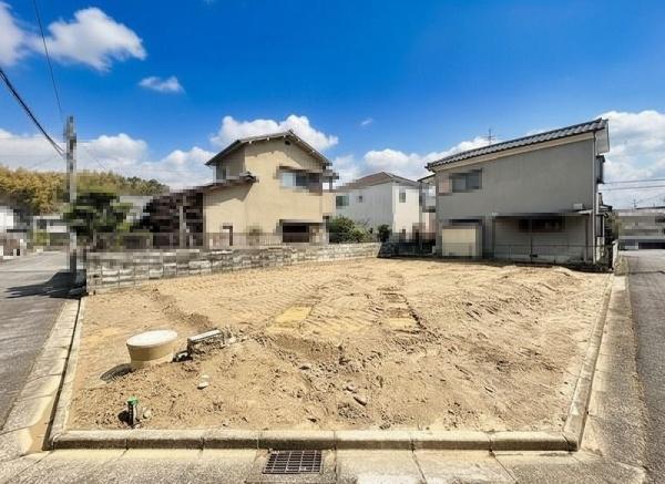 橿原市菖蒲町４丁目の土地