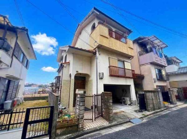奈良市菅野台の中古一戸建て