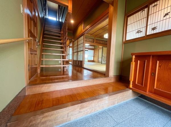橿原市曲川町　中古戸建