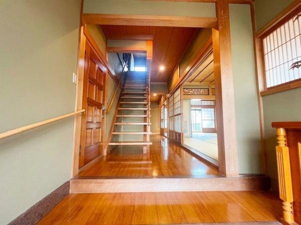 橿原市曲川町　中古戸建