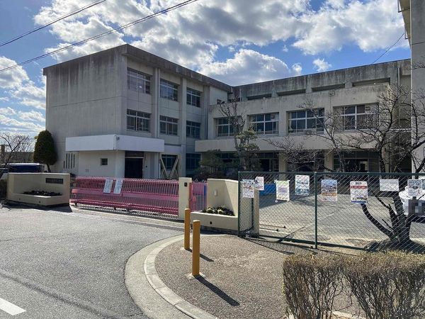 橿原市西池尻町の土地(橿原市立畝傍南小学校)