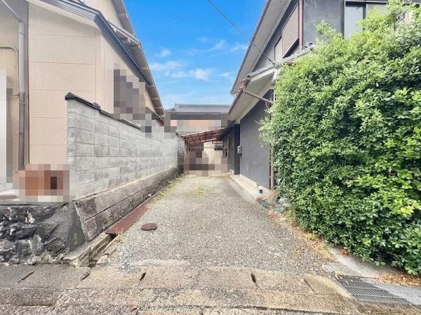 五條市居傳町の中古一戸建