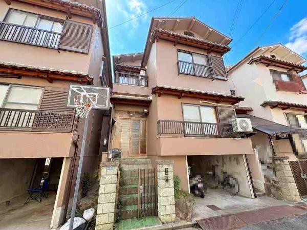 大和高田市礒野町の中古一戸建て