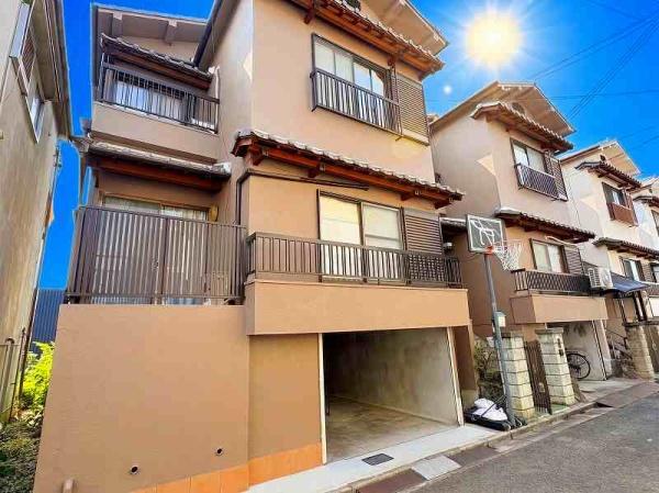 大和高田市礒野町の中古一戸建て