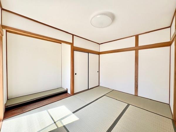 天理市二階堂上ノ庄町の中古一戸建て