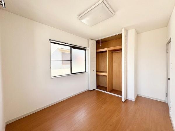 天理市二階堂上ノ庄町の中古一戸建て