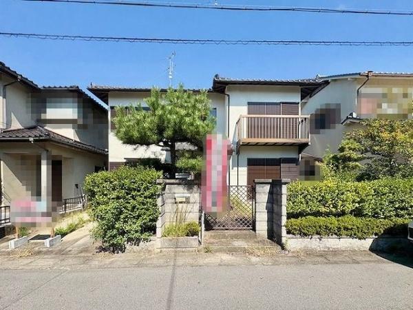 天理市二階堂上ノ庄町の中古一戸建