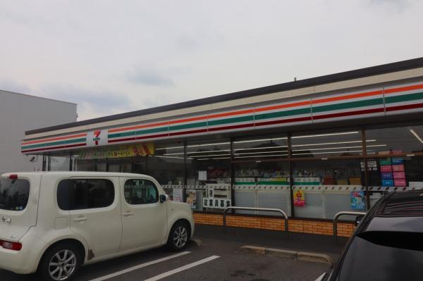 ネオハイツ八木西(セブンイレブン橿原中曽司町店)