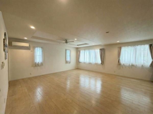 沖縄市知花４丁目の中古一戸建