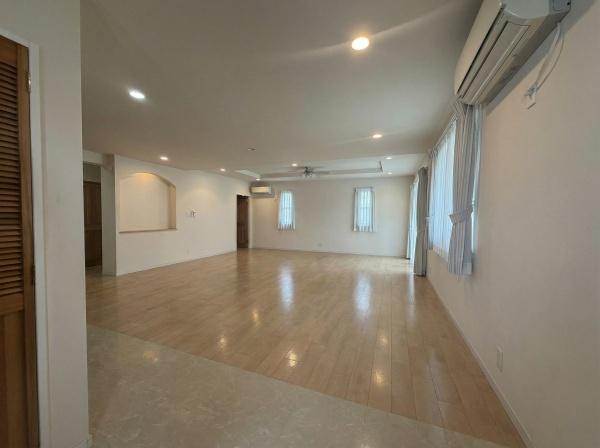 沖縄市知花４丁目の中古一戸建