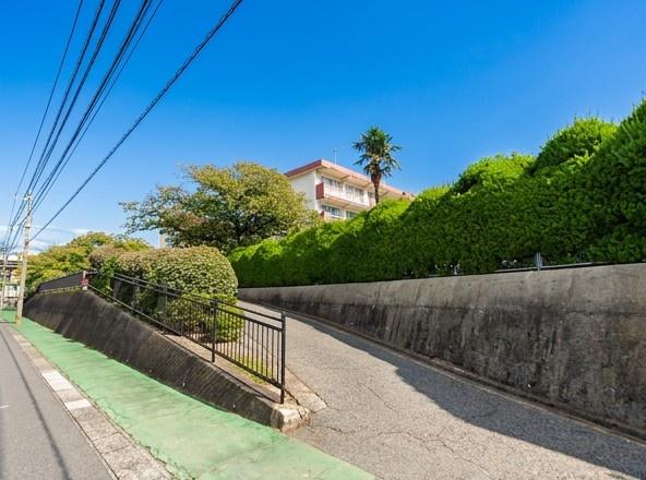 北九州市小倉南区蜷田若園2丁目　全1棟(北九州市立企救中学校)