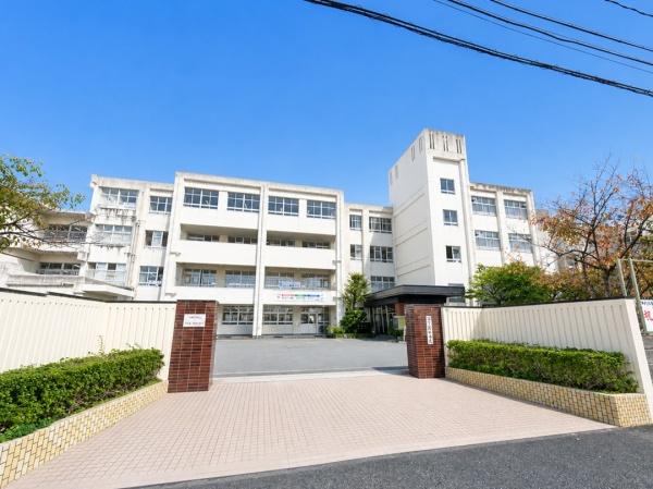 アンピール姪浜2(福岡市立下山門中学校)